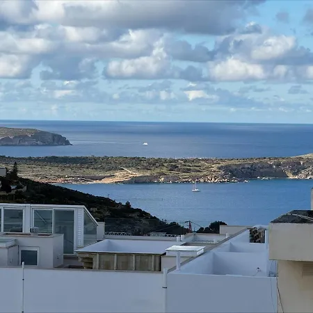 Apartament Doni Signature Penthouse With Hot Tub & Views Mellieħa