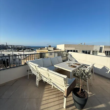 Apartament Doni Signature Penthouse With Hot Tub & Views Mellieħa