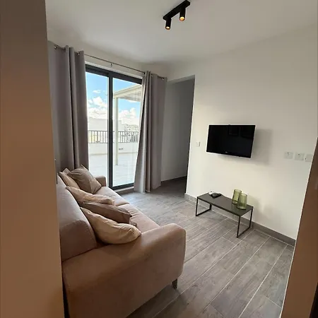 Doni Signature Penthouse With Hot Tub & Views *