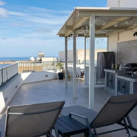 Appartement Doni Signature Penthouse With Hot Tub & Views Mellieħa