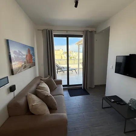 Doni Signature Penthouse With Hot Tub & Views Mellieħa