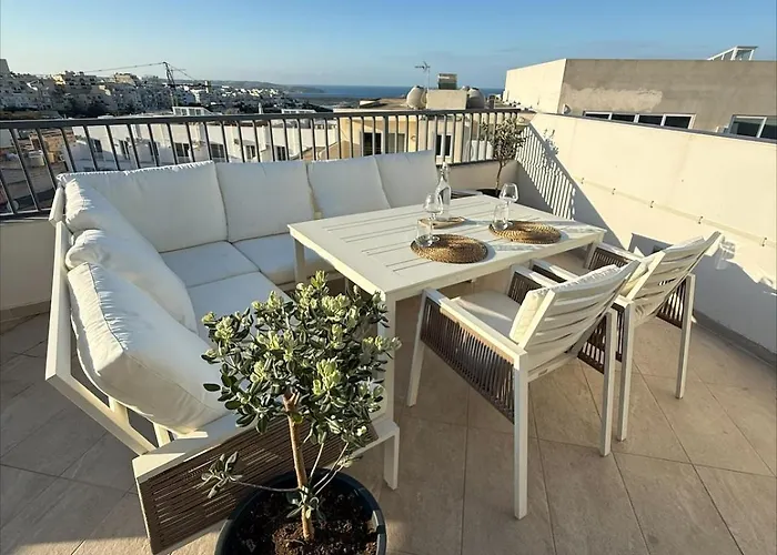 Doni Signature Penthouse With Hot Tub & Views Apartment *